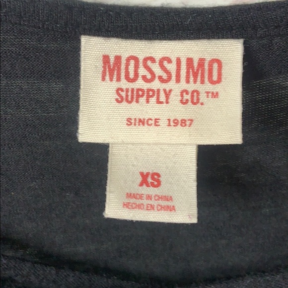 mossimo shirt - Picture 2 of 4